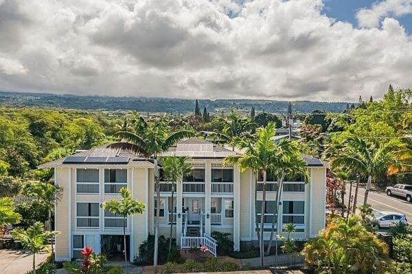 3 King Beds & 1 Full Bed In Kona Apartment Kailua-Kona Exterior photo